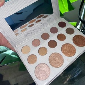 DISCONTINUED carli Bybel BH cosmetics palette
